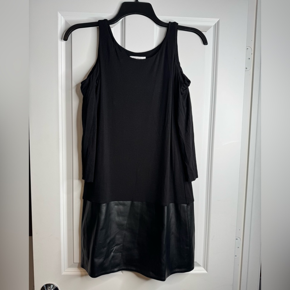 Bailey 44 - Cold Shoulder Vegan Hem Black Dress - Size: M
